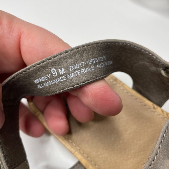 YUU taupe thong cork wandey sandals size 9 - Picture 6 of 8